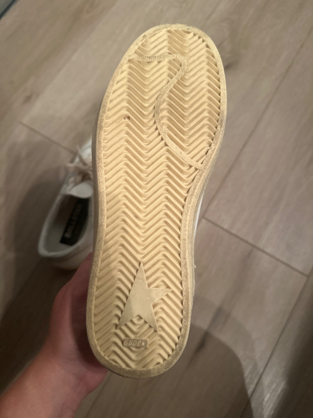 Authentic Golden goose ballstar - Picture 2 of 6
